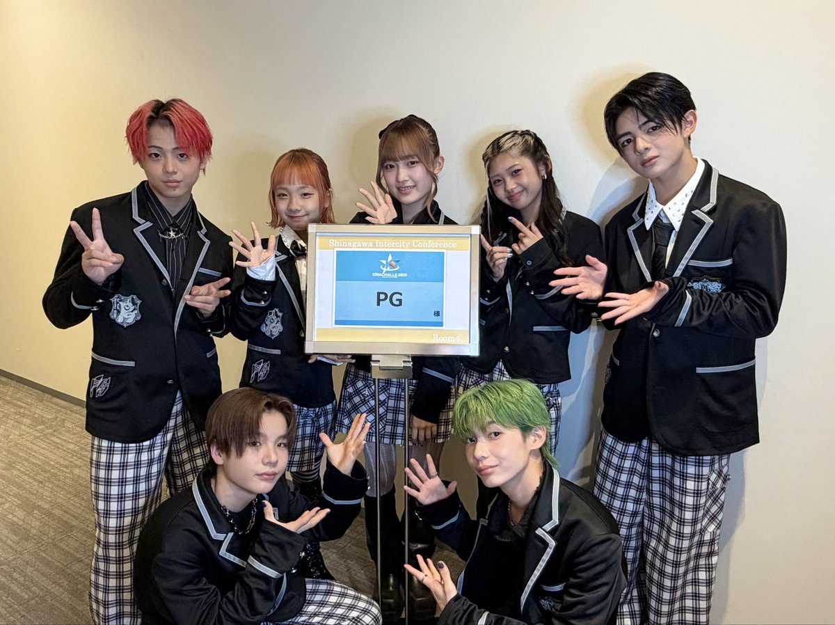 we_are_PG_'s tweet photo. 【📌 #今日のPG】

『#キラチャレ2025』でパフォーマンスさせていただきました💫

キラチャレはデビュー直前に初めて“仮面”を外して立ったステージでした！

今年は、#PG としてパフォーマンスをお届けしました🦄✨

#RiANA #TENSHiN #RiRi #REi
#ANJi #AOi #KAREN
#PG_全国ツアーを目指す小中学生集団 https://t.co/3CMfRGGezY