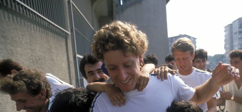 Fenerbahçe sevgisi bambaşkadır.
Fenerbahçe;halkın kendisidir.
"İyi futbol,net sonuç"vurduğumuz gol olsun.🫶🏻💛💙🫶🏻