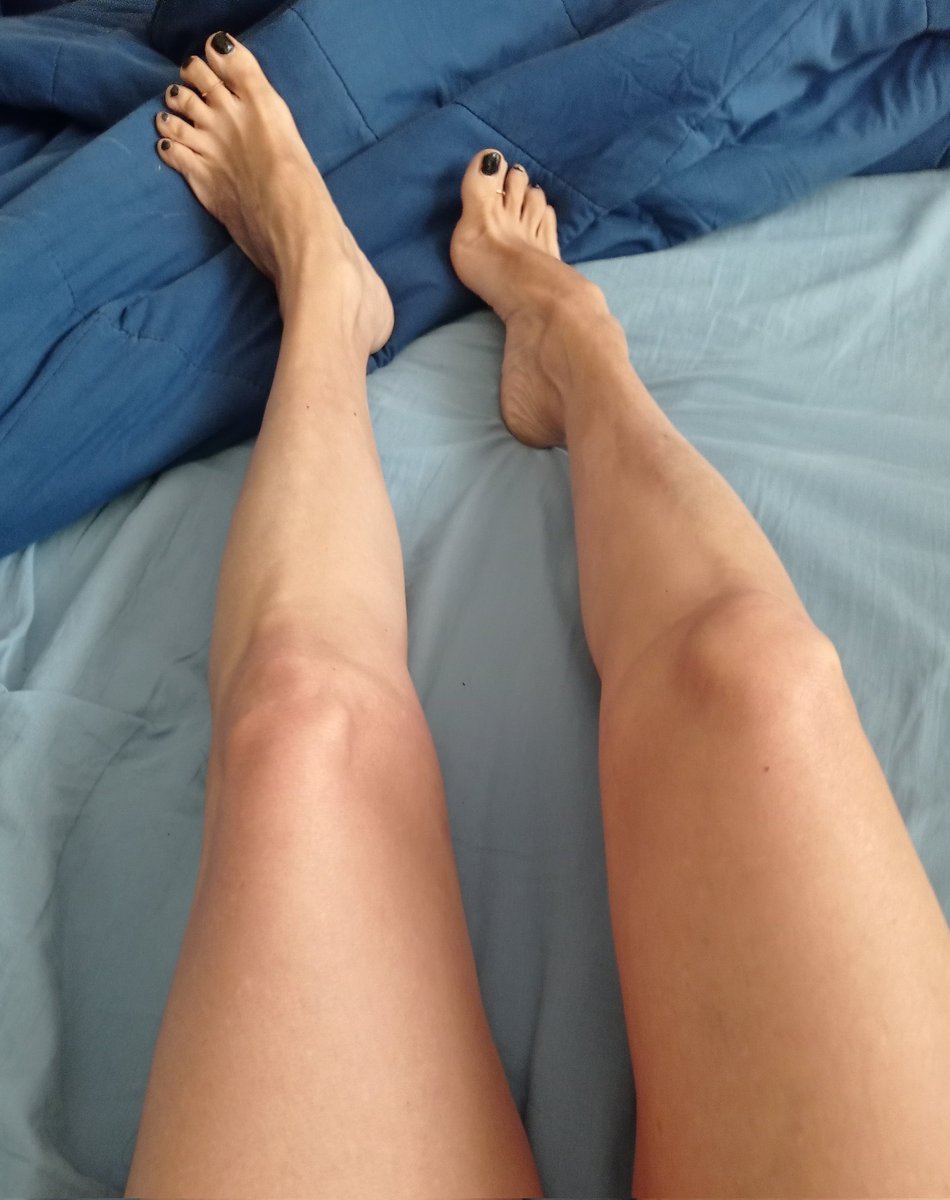 Aida_plus's tweet image. Il letto è come una rosa
chi non dorme, si riposa