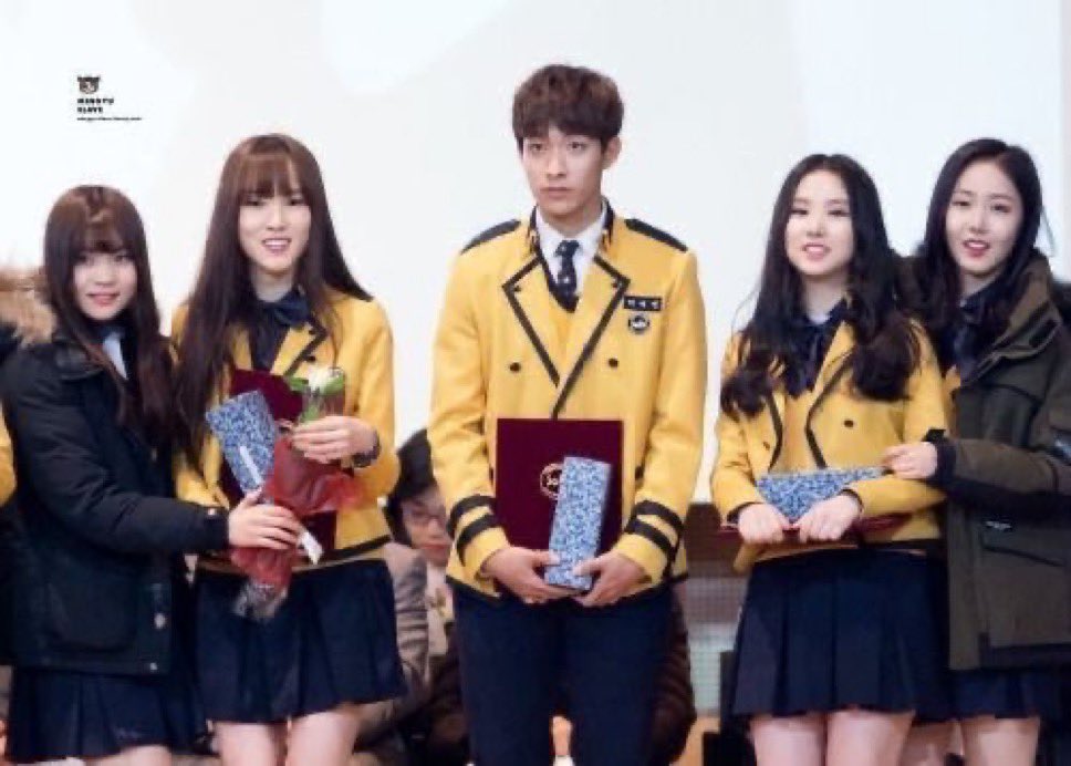 hanniesaurs's tweet image. thunder be like 

#2025MAMAVOTE #SEVENTEEN