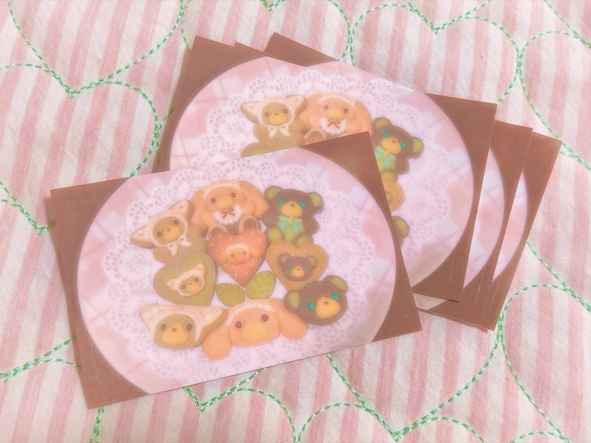 🕊️ノベルティのお知らせ🕊️
 #デザフェス62 にてお買い物してくださったお客様に、ようせいたちのクッキーシールをプレゼントします！
※先着順でなくなり次第終了です。ご了承ください