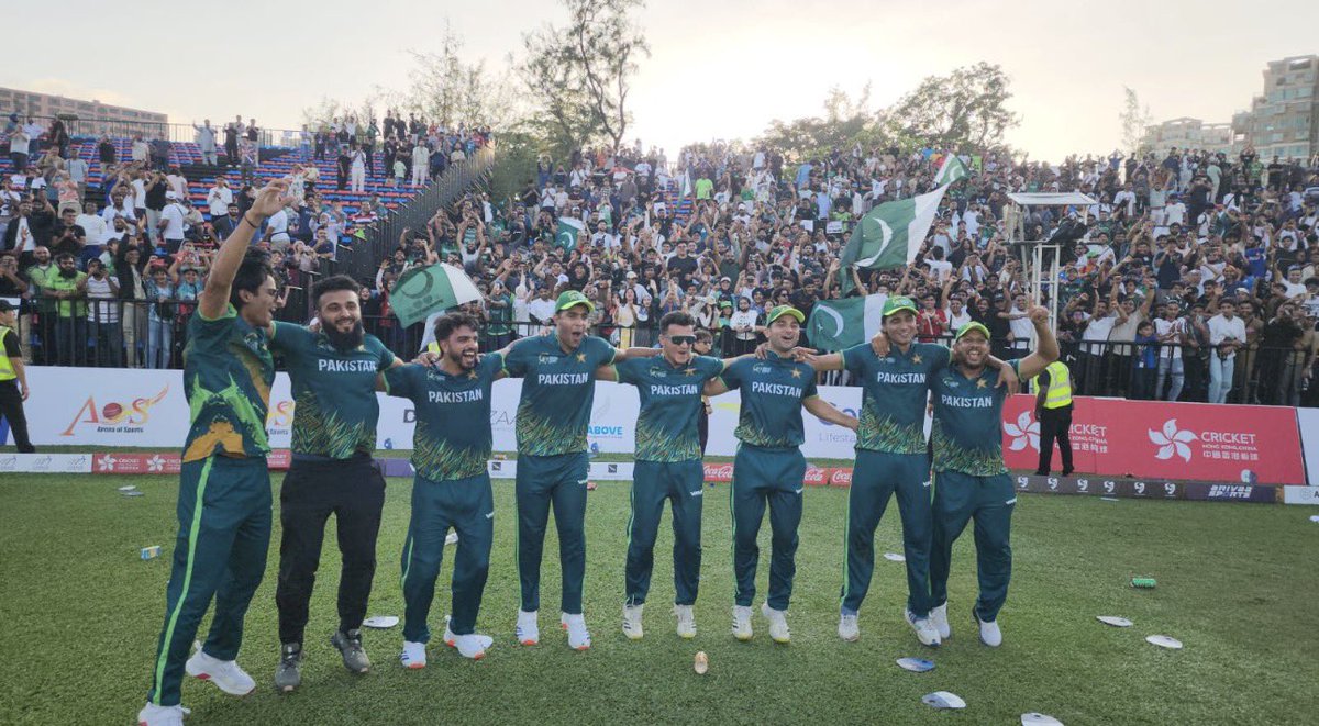 Congratulations to the entire Pakistan team for winning the Hong Kong Super Sixes tournament! 🇵🇰👏
Special congratulations to Abbas Afridi for leading from the front and setting a great example for the team. 🏆 
#Hongkongsupersixes