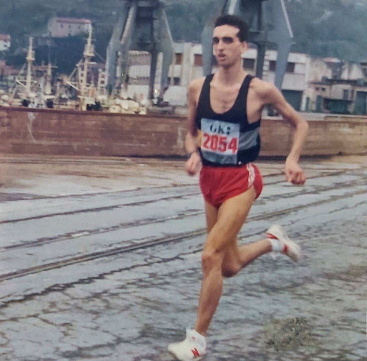 Pintxos - Pintxetes - Pintxín - Pin. tweet media