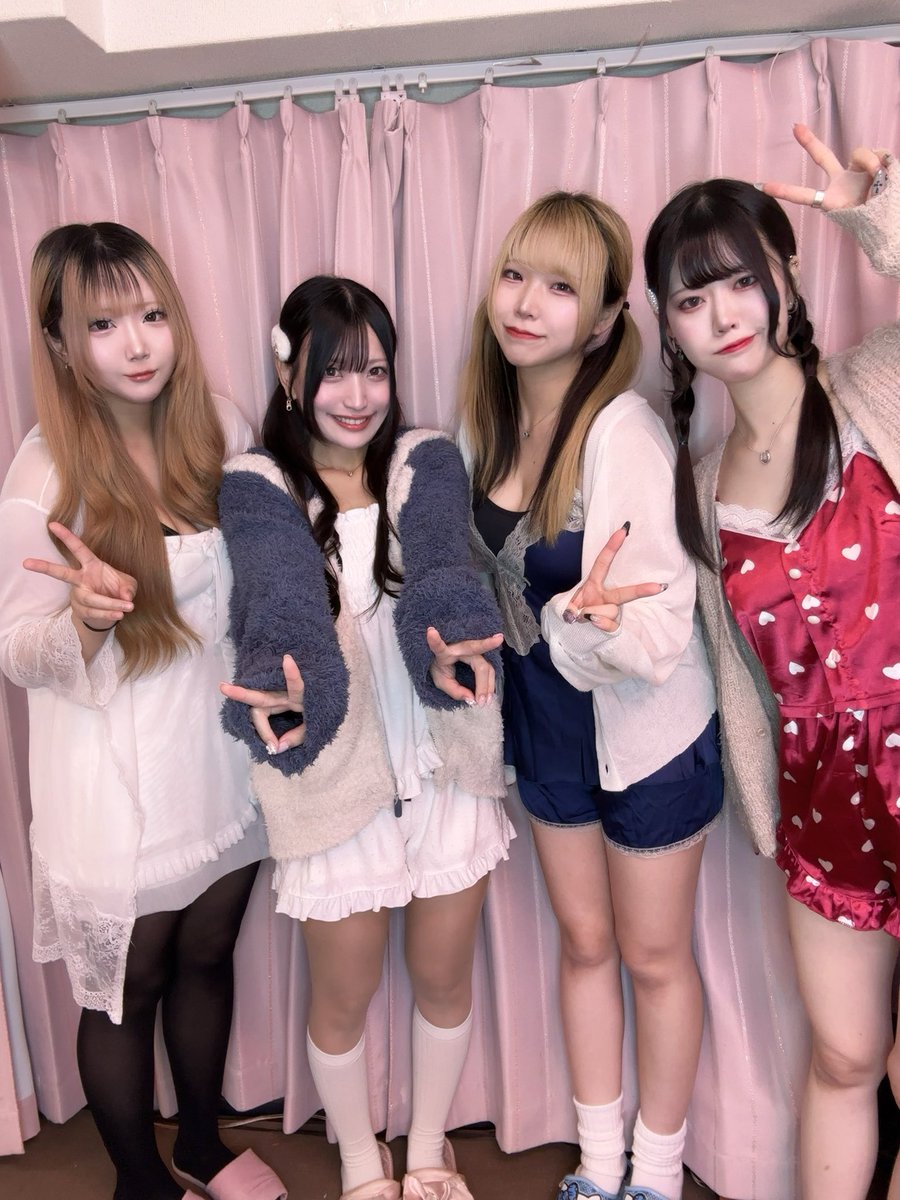 kokorisuオープン🐿️

神楽まつりゲストです！
そしてパジャマDAY🌟

キャストはごんぬ、ぱんだ、ななせ
で23:00まで営業しております🈺

お待ちしてますꧦ𐅁𐀸𐋠𛰙᭜𖫴𖫰𖫱𖫳𖫲𖫲𖫳𖫴𖫰𖫱꛰ﯩᩝ︪᭜𖫴𖫰𖫱𖫳𖫲𖫲𖫳𖫴𖫰𖫱꛰ީᩝ𛰚