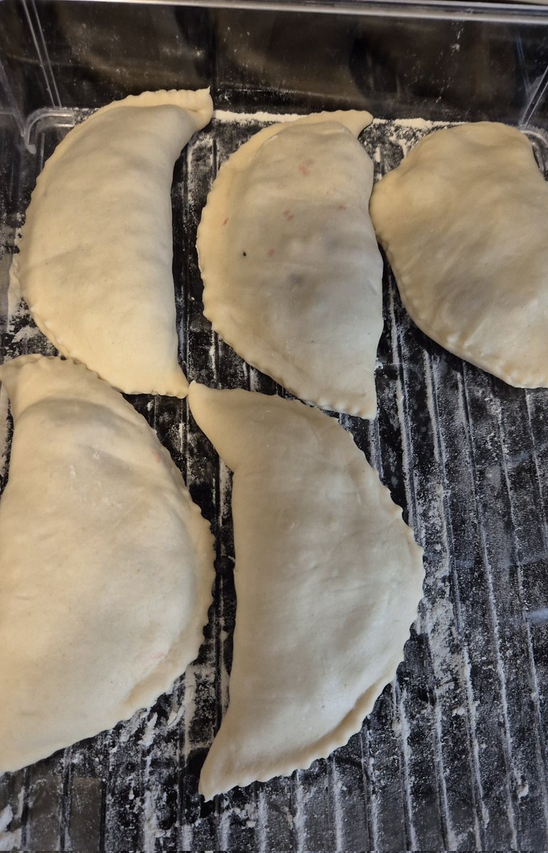 Сегодня будут чебуреки🤩🥳