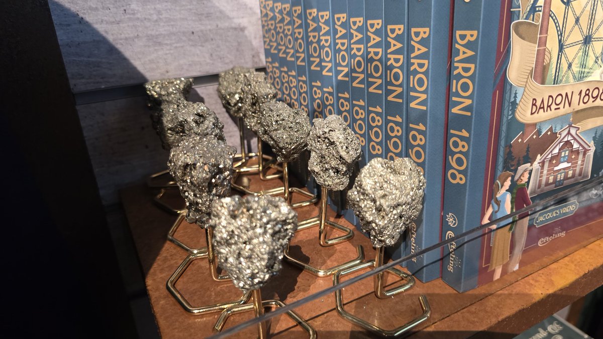 84eric's tweet image. Goudklompjes te koop voor 12.50 p.s bij de gevoelighe plaet van #baron1898 #Efteling