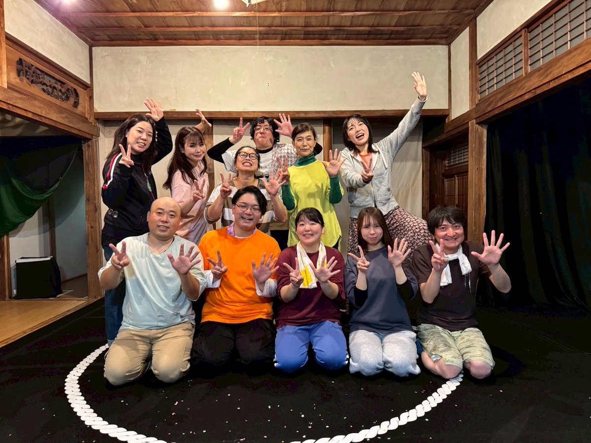 isukou's tweet photo. 【こんぺいとうと月。‘25】
終演いたしました！
25周年を見届けてくださり、ありがとうございました。皆々様、またお会いしましょう！
#いすこう２５周年 https://t.co/r6MISBNcvp