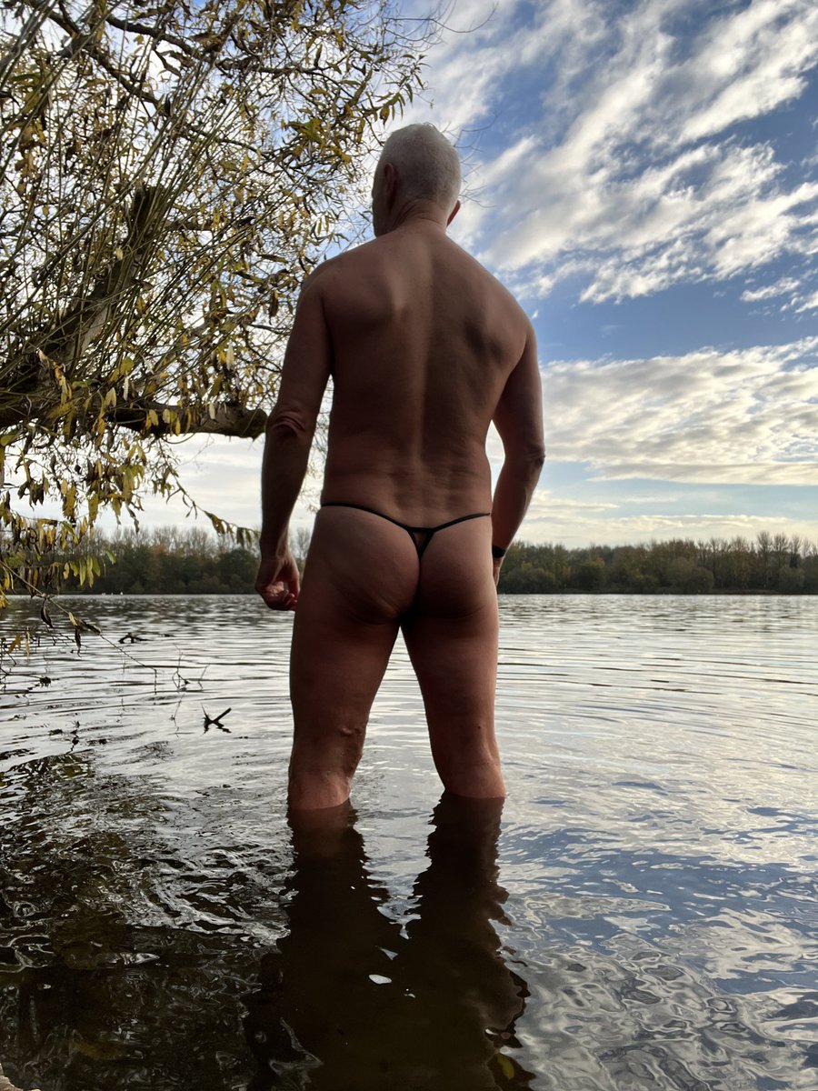 Morning boys. Happy Sunday 😉🙏🌈❤️🏊🏻‍♂️