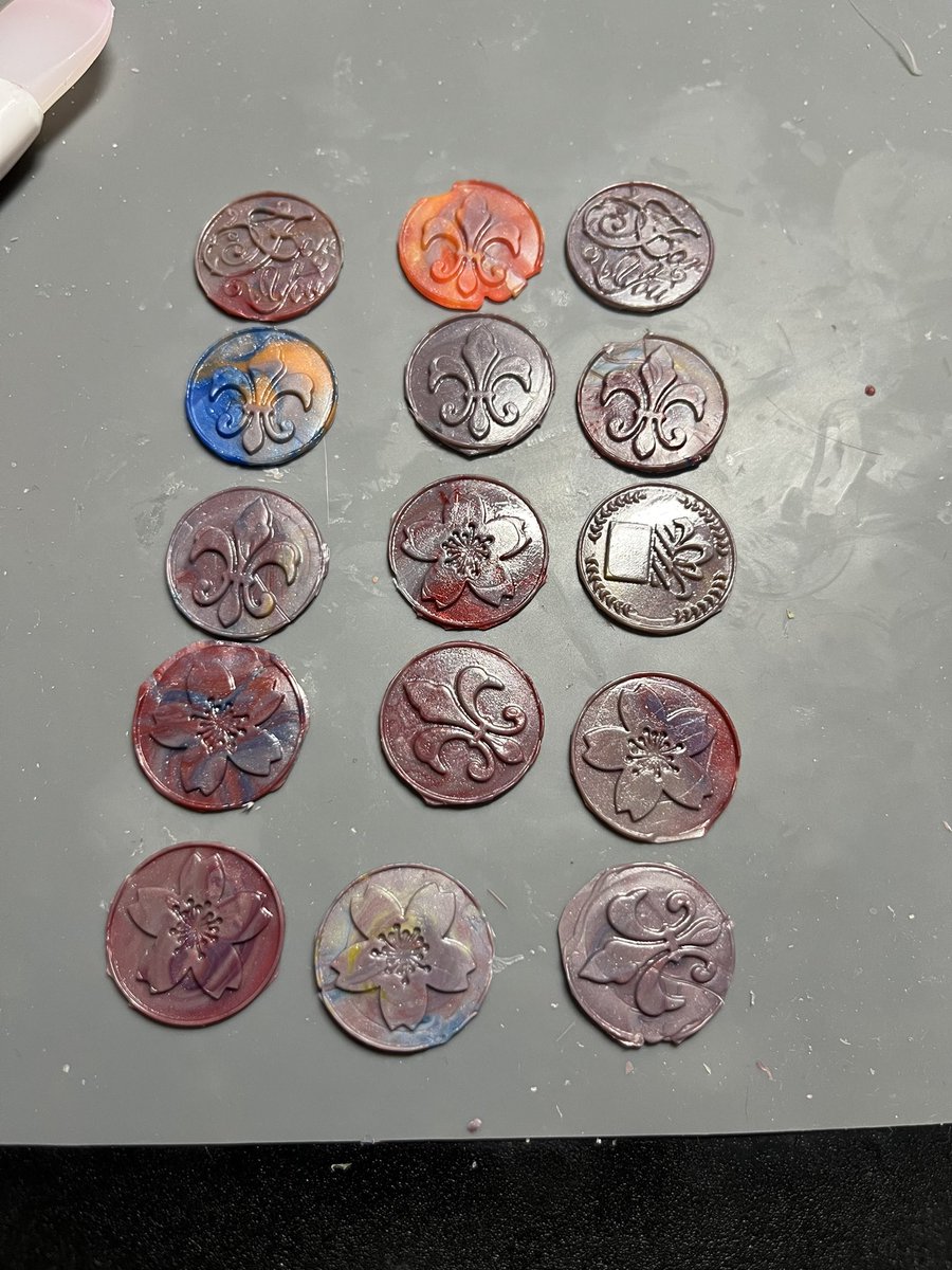 ロブノリル 幾何学模様作家(シーリングスタンプも作ってます