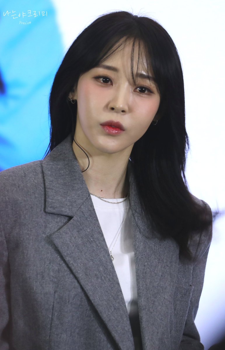 creamy_mmm0619's tweet image. 251109 마마무플러스 - 2025 대만 ITF 

너무 이쁘당~🫠

#마마무  #MAMAMOO #MAMAMOOplus 
#문별 #MoonByul #용콩별콩