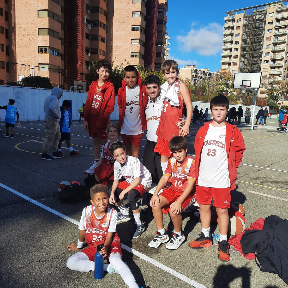 🏀🏀
El alevín masculino de sexto logró una buena victoria ante Parque Venecia 
Los chicos de quinto cayeron con Buen Pastor en un partido muy disputado 
💪💪
