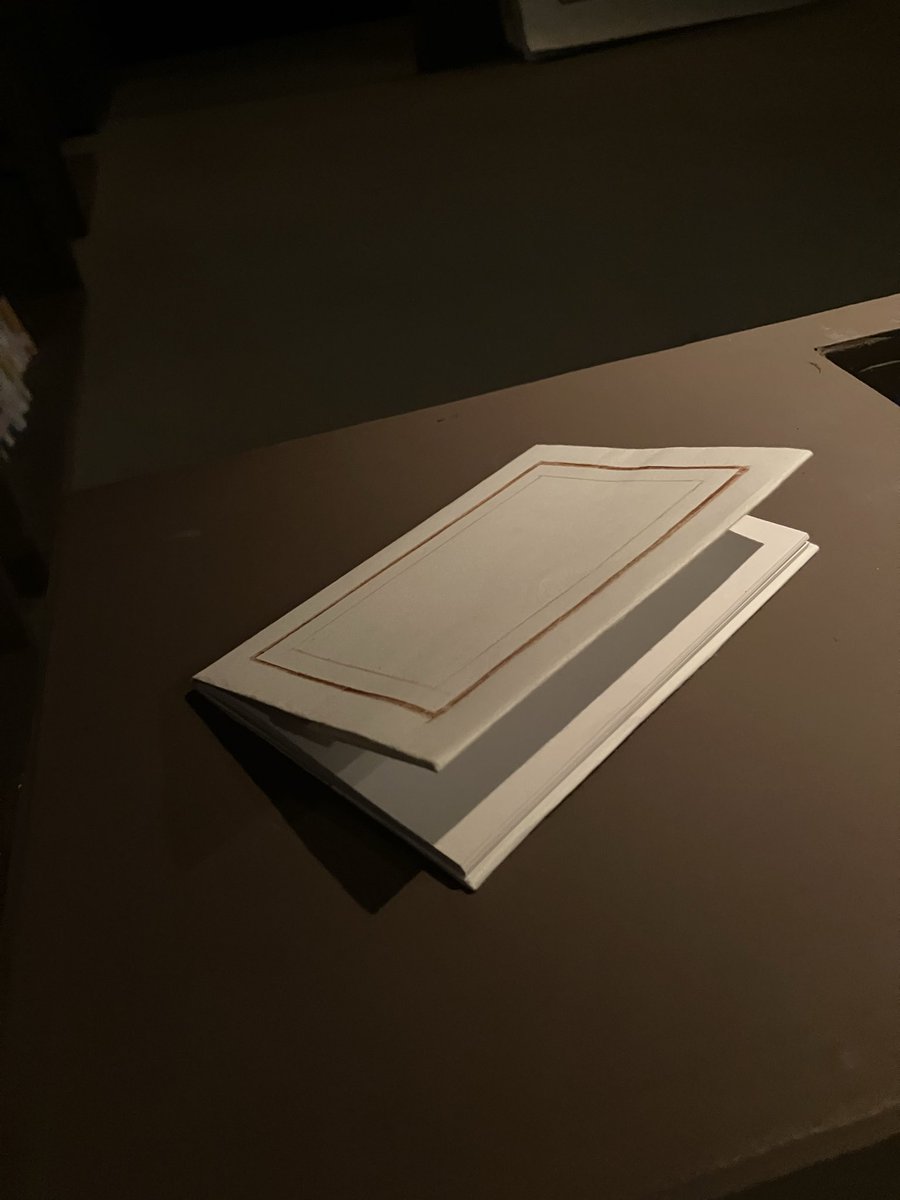 0809pika's tweet image. 今日も昨日に引き続き、2日連続でこちらの公演を観て来ました。
昨日、観劇して内容も知っているはずなのにそれでも新たな発見がみつかる作品でした。脚本の良さと各役者さんの演技力でとても素敵な作品になっていました
#劇団眠ポ 
#劇団眠ポ_四夜目