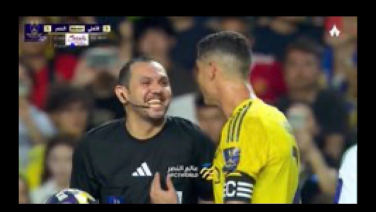 #لماذا_النصر_لا_يطلب_حكام_اجانب

مهزله اللي يصير خساير بالمليارات علشان مدلل
يحقق بطوله