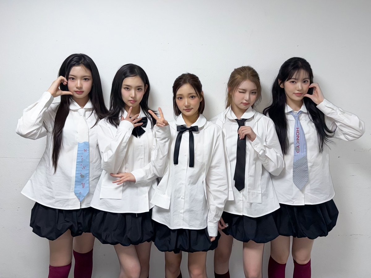 We_KiiiKiii's tweet image. [📸]
251109 #KBS #열린음악회

대한민국 대표 장수 음악 프로그램에
함께할 수 있어서 영광이었어요✨
우리도 티키들이랑 좋은 음악으로 오래 함께할게❣️

#KiiiKiii #키키