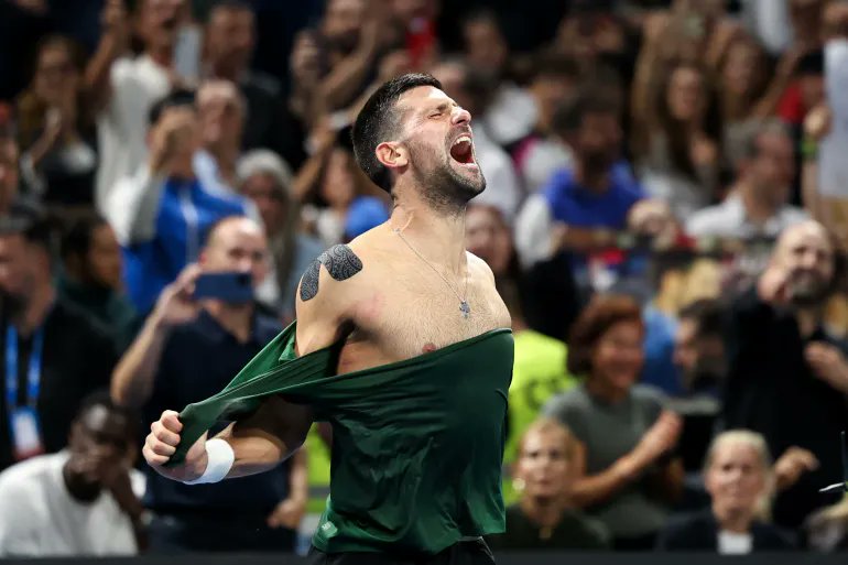 🎾 Novak Djokovic, omzundaki sakatlıktan ötürü ATP Finalleri'nden çekildi.