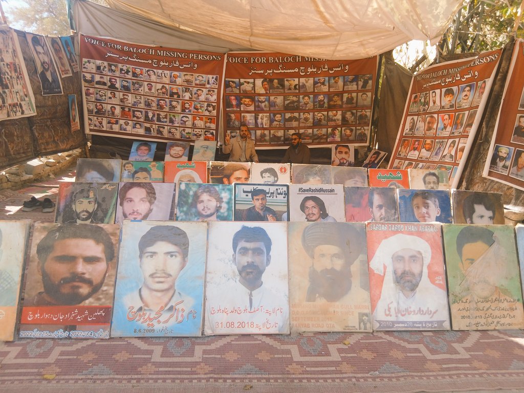 VBMP5's tweet image. بلوچستان میں جبری گمشدگیوں کے خلاف، وی بی ایم پی کے قائم پرامن احتجاجی کیمپ، تنظیم کے چیرمین نصراللہ بلوچ کی قیادت میں کوئٹہ پریس کلب کے سامنے 5994 ویں روز جاری !

سینئر صحافی ٹکری سیف اللہ سرپرہ نے احتجاجی کیمپ کا دورہ کیا، اور اظہار یکجہتی کی۔
#EndEnforcedDisappearnces