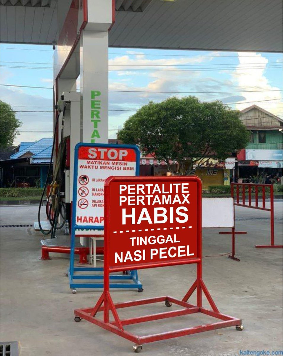 Kaum prekariat agar bersabar, yang penting kenyang dulu..
Dan jangan lupa ntar Pemilu berikut pilih lagi orang pe'a jadi pemimpin yaa..
#NegeriParaBedebah
#SoehartoBukanPahlawan
