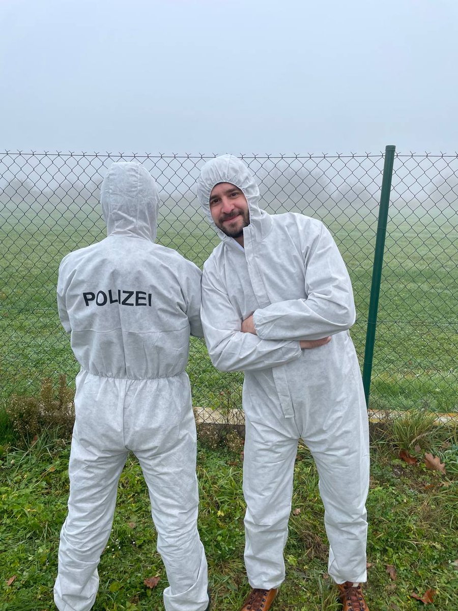 Filming as an extra, in the role of a German forensic expert.
#filming #Germany