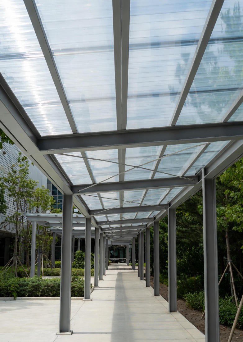 SGliteIndia's tweet image. 🏗️ Built for real-world conditions

• Withstands wind &amp;amp; impact

• Weather &amp;amp; corrosion resistant

•Minimal maintenance required

• Ideal for schools, hospitals, and corporate corridors

• Durability meets modern architecture.

#ConstructionEngineering 
#ModernArchitecture