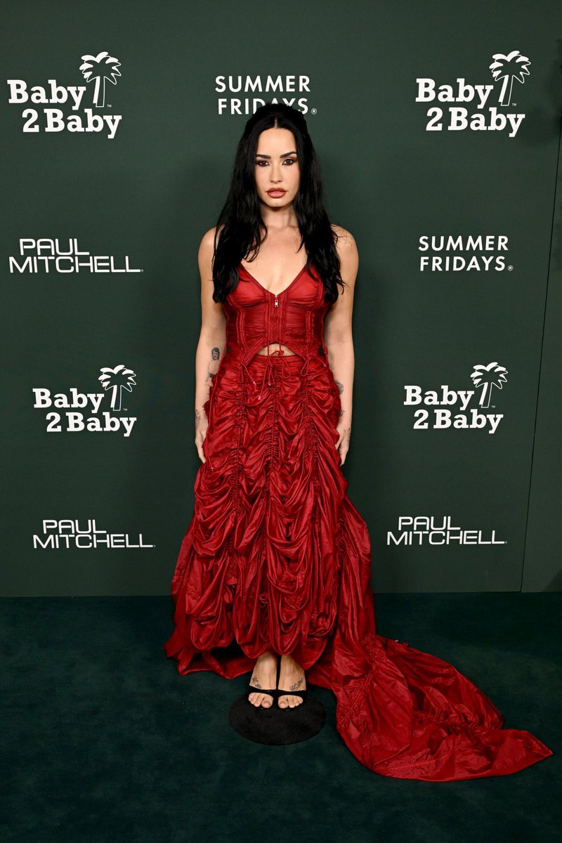 Marta | protecting Ghost 🫐 tweet media