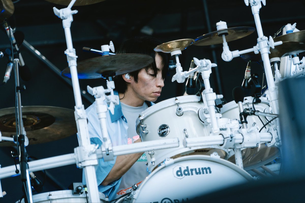 www800_official's tweet photo. ▽▽▽

🏝️ What a Wonderful World!!25 🌺
【Day2】11月9日(日)：マングースSTAGE

THE ORAL CIGARETTES
@oral_official 

Photo by @maccosee 

#モンパチフェス #www25 
#沖縄 #theoralcigarettes https://t.co/8kdBVR6mkx