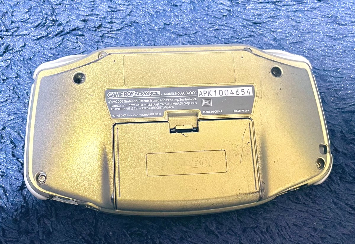 REON580's tweet photo. 最近の購入品。

ﾎﾟｹﾓﾝｾﾝﾀ-限定のﾆｭｰﾖｰｸverGBAの
本体のみ

電源が入りづらいとｼﾞｬﾝｸ売り🙂
電源入れば読み込み動作OKとの事で、
画面の傷も少なく、外装も綺麗な方かなと
思ったので購入しちゃいました😆
清掃にて無事に安定して起動するように
なりました🥰
#ハードオフ　#GBA https://t.co/8xiXcXgsOq