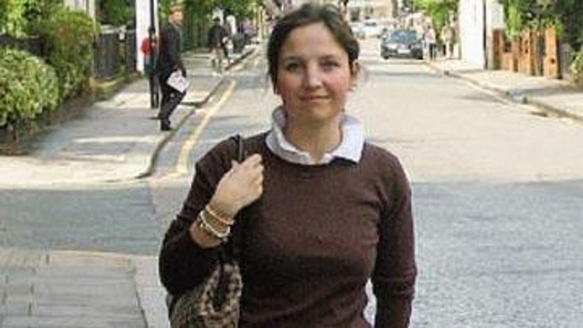 galluzzilucio's tweet image. #GARLASCO 
NEVER ANSWER THE PHONE
&quot;Eravamo un gruppo di sfigati&quot;
PARTE PRIMA 
➡️ Chi ve lo ha insegnato? ⬅️
1/