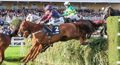 INGHILTERRA. Superba vittoria di Colonel Harry e Gavin Sheehan nel Grand Sefton Handicap Chase ad Aintree, a Liverpool l'allievo di Jamie Snowden, al top dopo oltre 300 giorni di stop causa infortunio #liverpool #merseyside #aintree #gavinsheehan #jamiesnowden