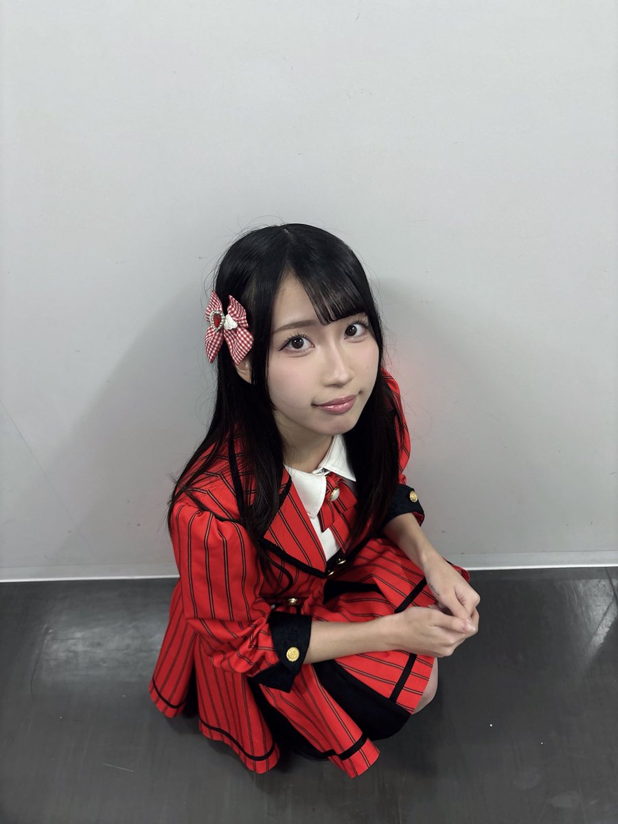 今日のライブもありがとうございました〜.ᐟ .ᐟ

シャルロットの赤色担当🐵❤️
弓家つばきです！！

たくさんのペンライト嬉しかったよー😭💖

25分ライブみんなのおかげでたっぷり楽しめたー！！！
はじめましてさんもまた会おうね(˶' ᵕ ' ˶)