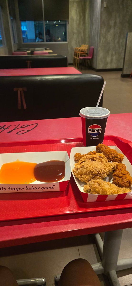 ___FORWHAT___'s tweet image. คนเดียวเปลี่ยวหัว โสด สด ใส