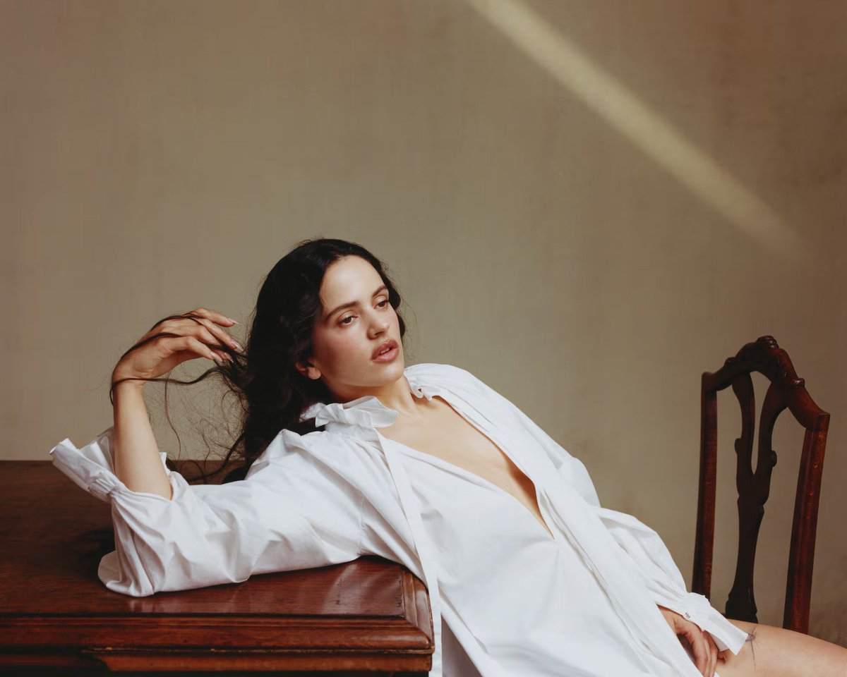 rafaa_vt's tweet photo. Rosalía para @elpaissemanal 

"No me siento cómoda con el pseudoactivismo de Instagram" https://t.co/CksswYRkSQ