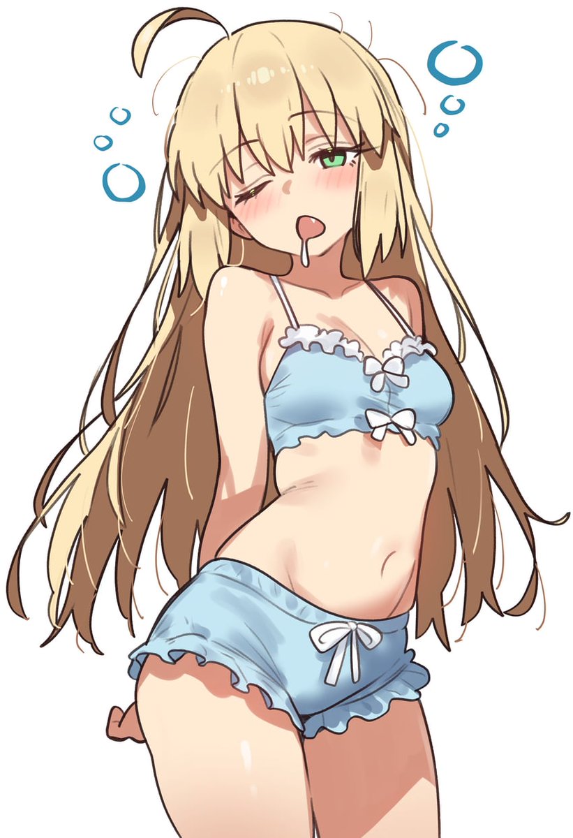 𝒞𝒶𝓈𝓉𝑒𝓇 𝒜𝓇𝓉𝑜𝓇𝒾𝒶 tweet media