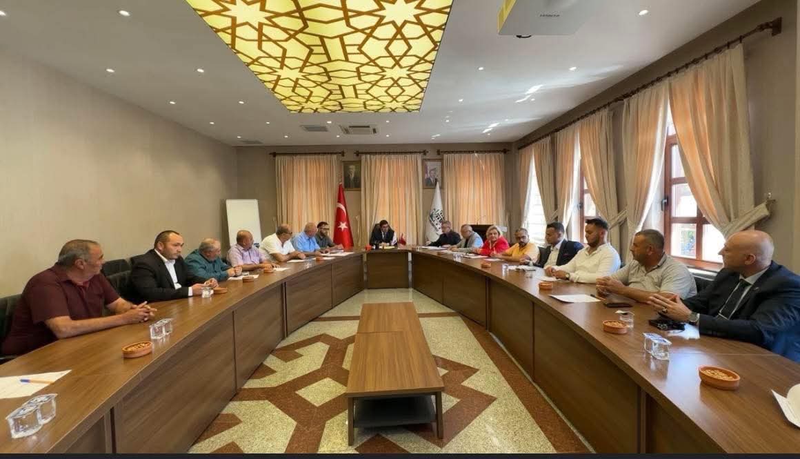 📍 GÜDÜL BELEDİYESİ SAYIŞTAY RAPORUNDA!
Sayıştay’ın 2024 yılı denetim raporu, Güdül Belediyesi yönetimindeki usulsüzlükleri, hatalı muhasebe kayıtlarını ve kamu zararına yol açabilecek uygulamaları tek tek ortaya koydu.

      Raporun özeti şöyle:
• Binalar ve Taşıtlar hesapları