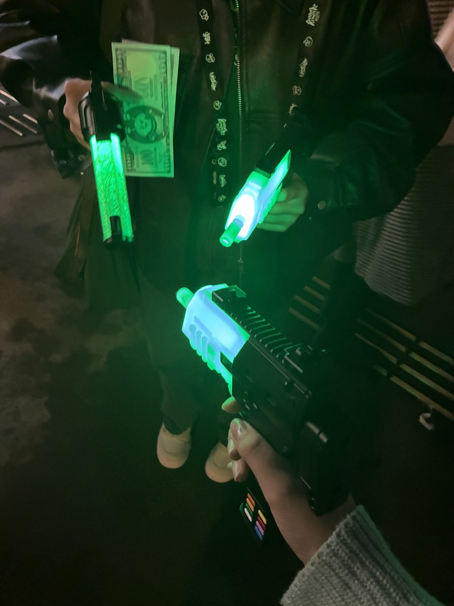 trlyr245's tweet photo. #GENKAIREVOLVER

今回も楽しい思い出作らせてくれてありがとう！！！最初の登場シーンがメロすぎた😵‍💫
会ってくれた方もありがとうございます！♡ https://t.co/szTVOk5PnT