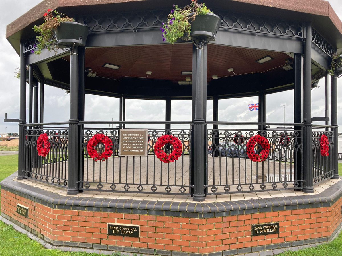 Deal Bandstand tweet media