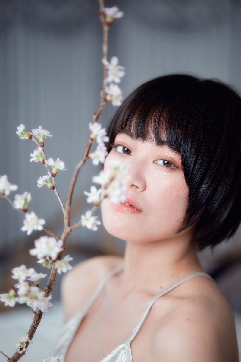san_gentle's tweet photo. 花盛まことさん(@makotohanamori)個展「abloom」に出展します
テーマは「華」
私なりの“華”を、写真で咲かせました
足を運んでいただけますと幸いです
📅2025年11月19日(水)〜23日(日)
🕒平日13:00〜20:00/土11:00〜21:00/日11:00〜17:00
📍ギャラリーZ上野
#花盛まこと展 #abloom #写真展 https://t.co/UbWV3RQCza