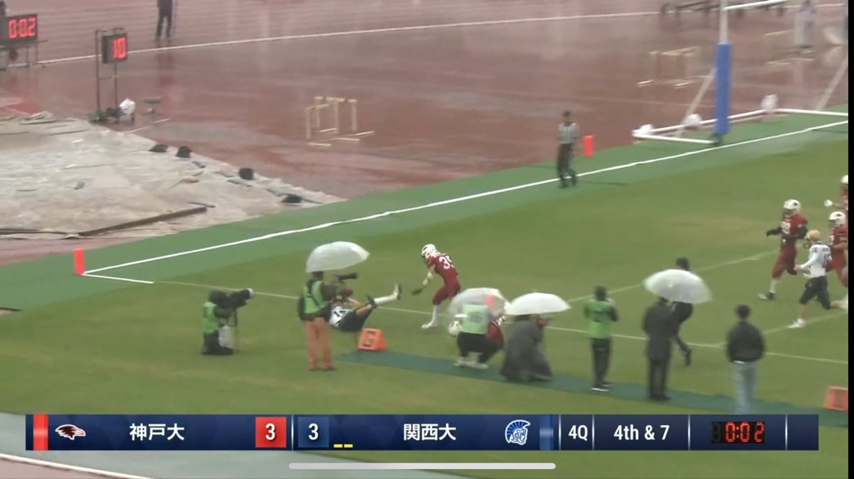 関大はリーグ戦最終節引き分け。
残り2,3秒ほどで外出たのに時計流されて試合終了してしまったのは残念でしたが、結果的に次の試合関学が勝ったから順位には影響せずか。

とりあえず甲子園の日は予定空けてるので頑張って欲しい‼️