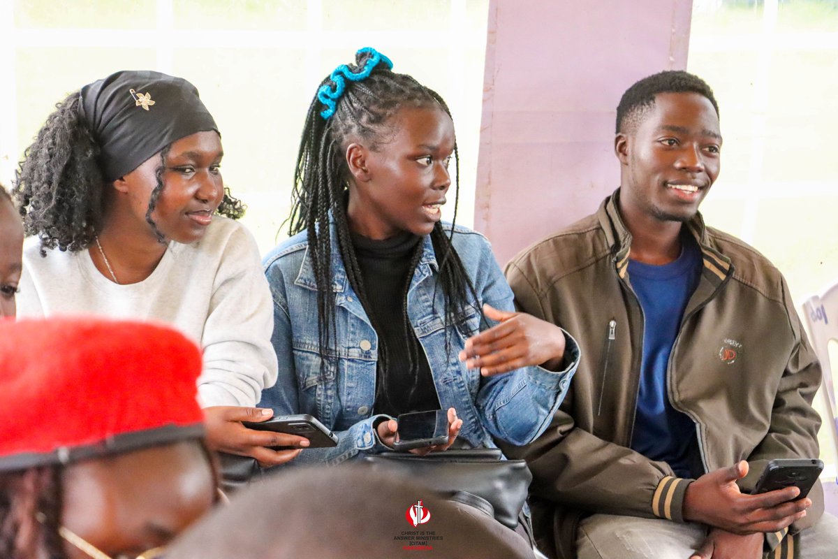 citamkakamega's tweet photo. Young, passionate, and on fire for Jesus! 🔥The next generation is rising to make His name known. #YouthService #OnFireForGod #CITAMKakamega #BeyondSunday https://t.co/qs2Tde1zU0