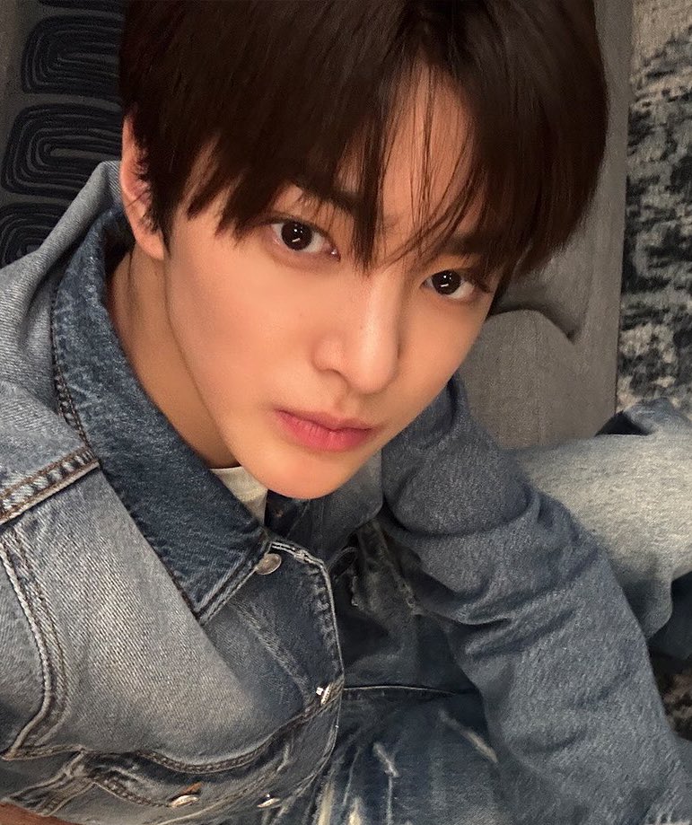 eleivst's tweet image. they dont know it yet but they’re bestfriends