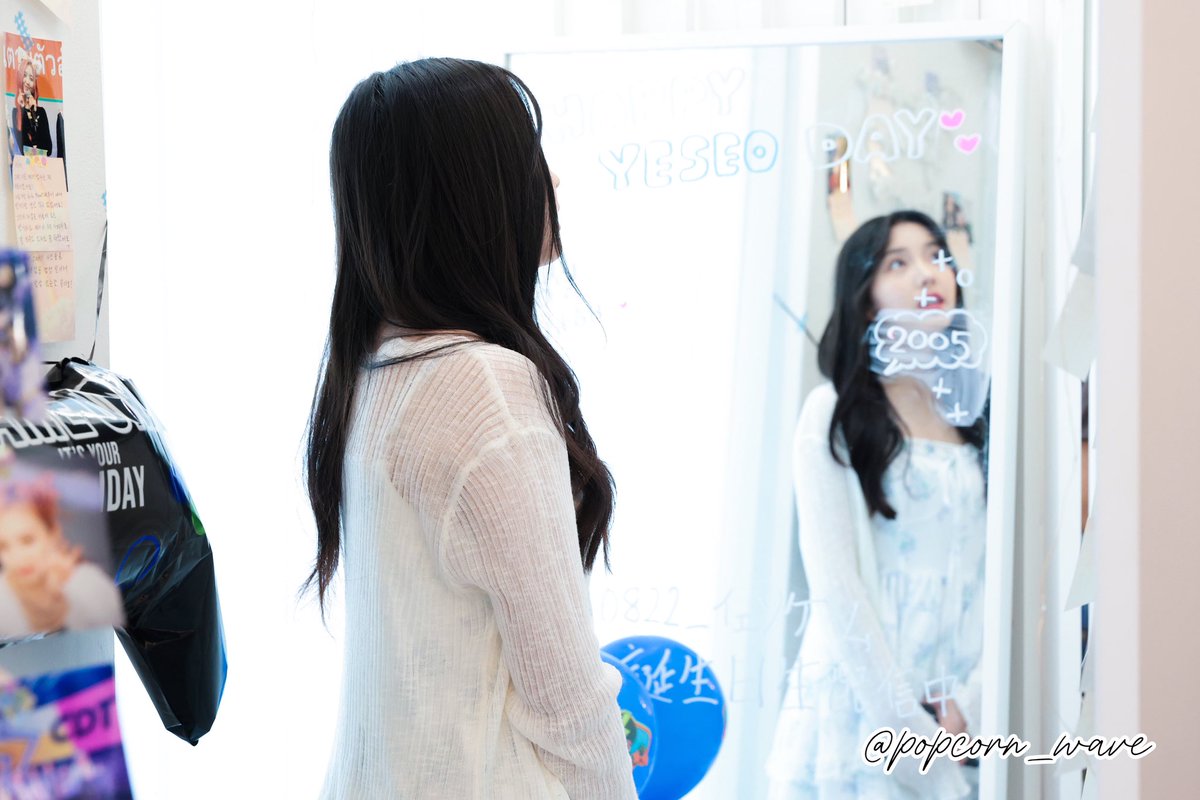 popcorn_wave's tweet photo. 250822 생일카페

鏡越しでも分かるイェソの綺麗さ

#강예서 #예서 #Yeseo #��ェソ https://t.co/t021ZFXPxJ