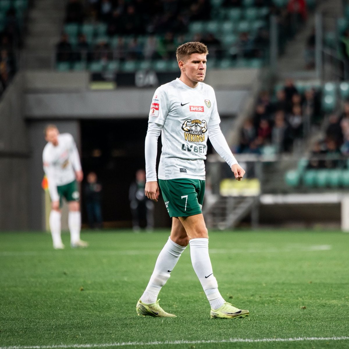 🗣 "Będzie pressing i otwarta gra. Polonia ma pewien handicap punktowy i nie ma nic do stracenia. Sądzę, że to będzie fajny, otwarty mecz". 👀

Pojedynek #ŚLĄBYT coraz bliżej❗️Czas zajrzeć co słychać w obozie rywala, który zachwyca w tym sezonie. 

O <a href="/PoloniaBytom/">BS Polonia Bytom</a> opowiada