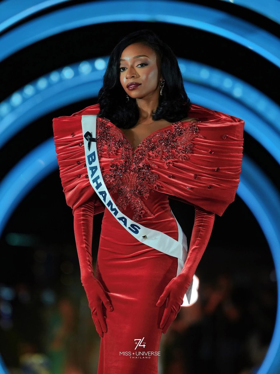 ValaLegz's tweet image. Oh my! This ate &amp;gt;&amp;gt;&amp;gt;