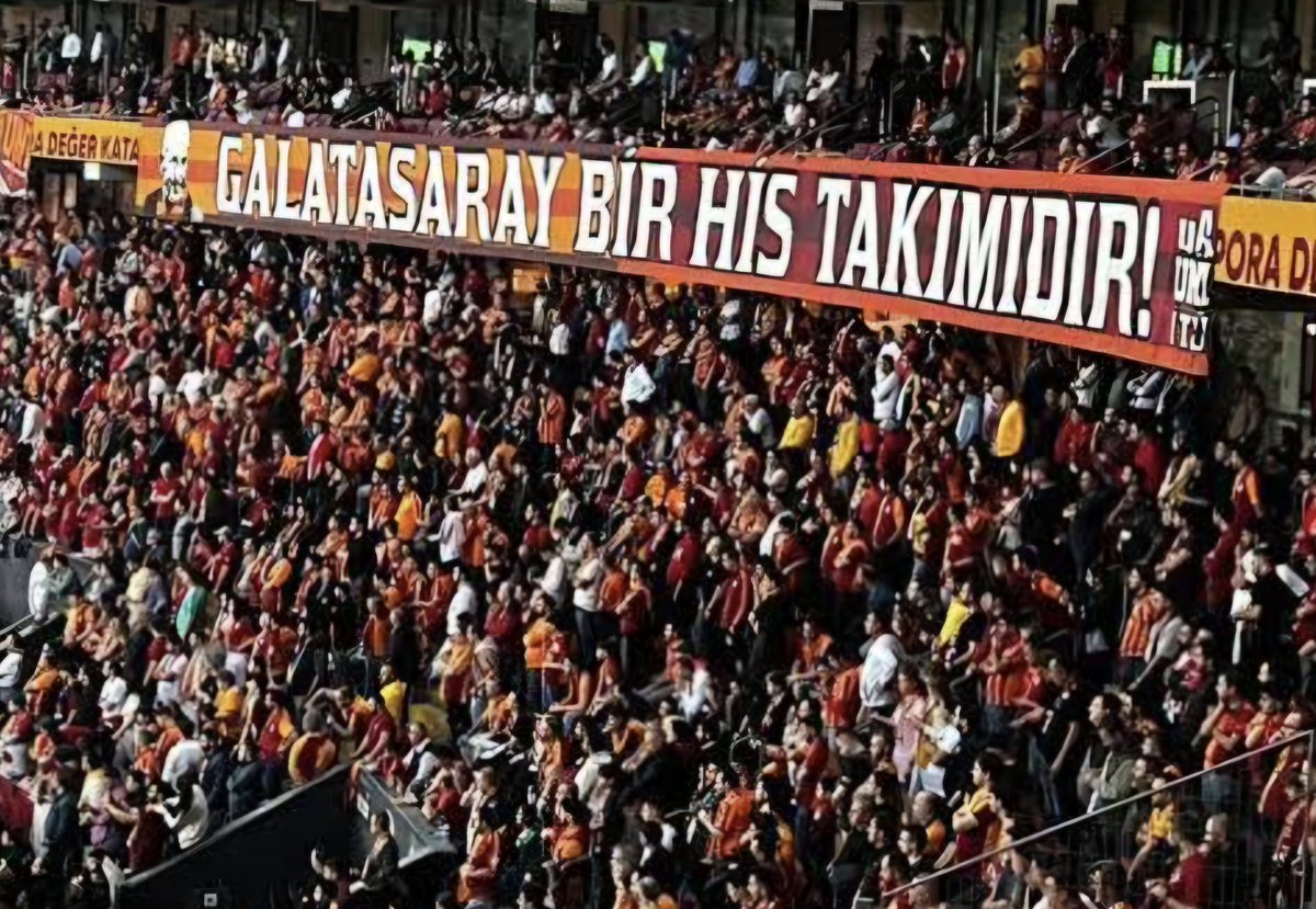 #BugünGünlerdenGALATASARAY
#Hedef26
#KONSANTRASYON
Galatasaray, bir halatı hep birlikte çekenlerin, hep birlikte üzülüp, hep beraber sevinmesini bilenlerin takımıdır.💛❤️🦁
