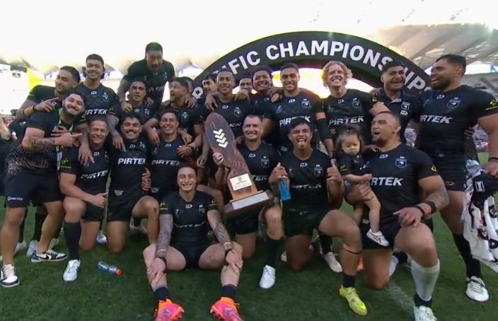 LTuaiva84538's tweet image. Always Up The Toa 😤 but Hats off to the Kiwis 💯 Solid Team &amp;amp; Players 🔥 Congrats to the 2025 Rugby League Pacific Champions 👏 #Kiwis #ToaSamoa #RugbyLeague #Final #NZ
