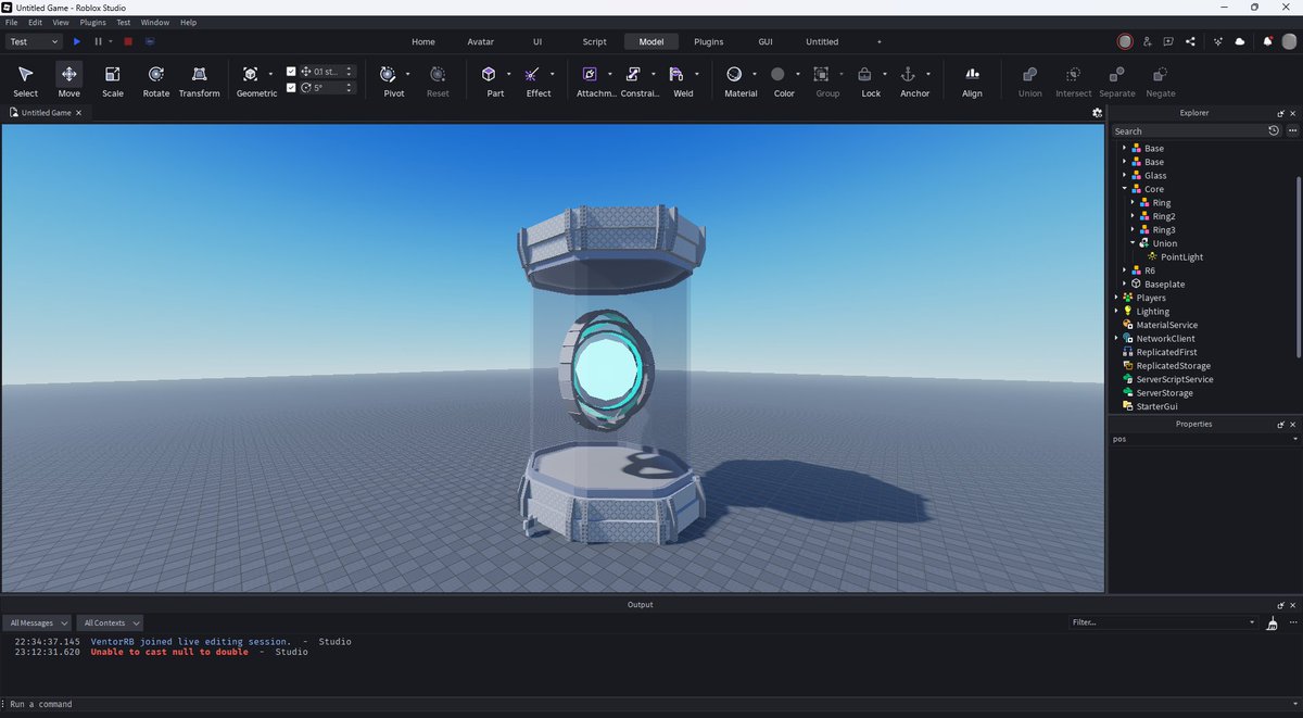 Trying the blocky style (is that what its called?) on roblox, rly fun!