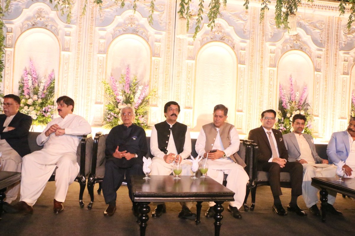 humzatabani's tweet photo. Beautiful evening at the Valima ceremony of my brother MNA Abdul Qadir Patel’s son 💐
Wishing the young couple endless happiness and blessings ahead! 🤝✨🇵🇰
#ValimaVibes #AbdulQadirPatel #GoodTimes #HumzaTabani #PakistanZindabad https://t.co/YQwy4fpgCd