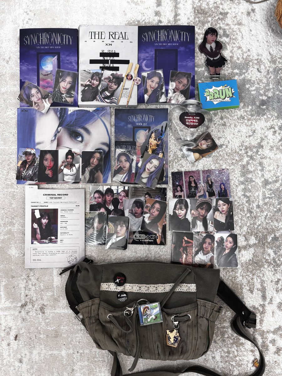 keyhellyves's tweet image. my collection 🇰🇿🦅🦅 #readysha_collection 
#XIN #엑신
#ESHA #이샤 #샤렉션

#Shallection
#Sha_llection