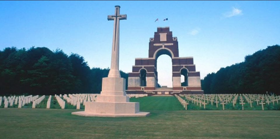 Corey Lane  (@zigguratten) on Twitter photo 