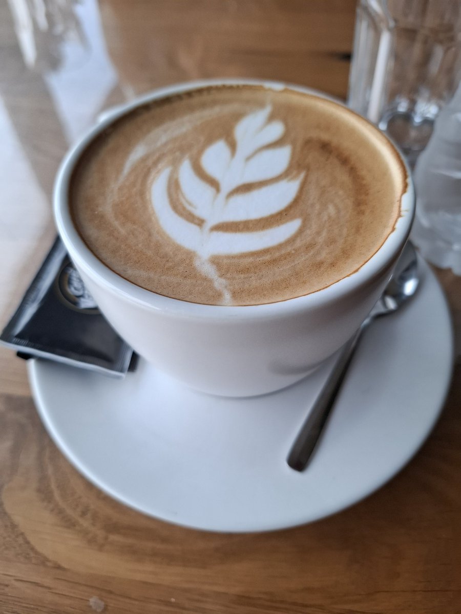 arinnaval's tweet image. Life outside twt