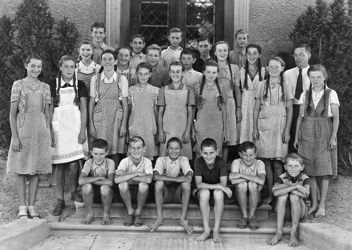 vmamedia's tweet photo. Ein grosses Buchprojekt rollt an: Geschichten aus der Schulstube - Vergangenes, Heiteres und Ernstes aus der Sekundarschule Affeltrangen 1859 - 1994. Die Nostalgeplattform “Sekundarschule Affeltrangen anno dazumal 1859 - 1994 . . .“ wird in ein Buch transferiert.
#Affeltrangen https://t.co/knMkhJ4EJ4